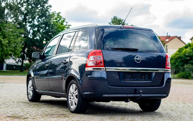Opel Zafira cena 20900 przebieg: 186700, rok produkcji 2010 z Elbląg małe 379